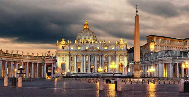 Plaza San Pedro en el Vaticano