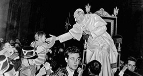 Pío XII: La Iglesia verdadera es sólo la católica